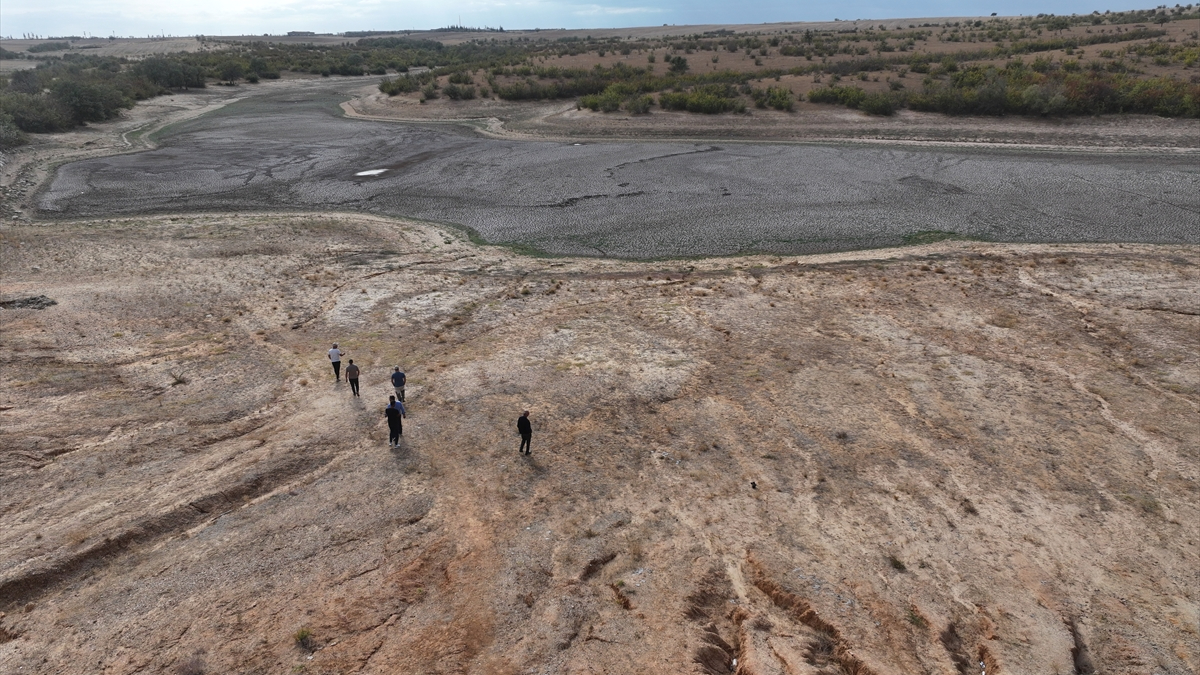 Edirne’deki Şerbettar Göleti kuraklık nedeniyle tamamen kurudu