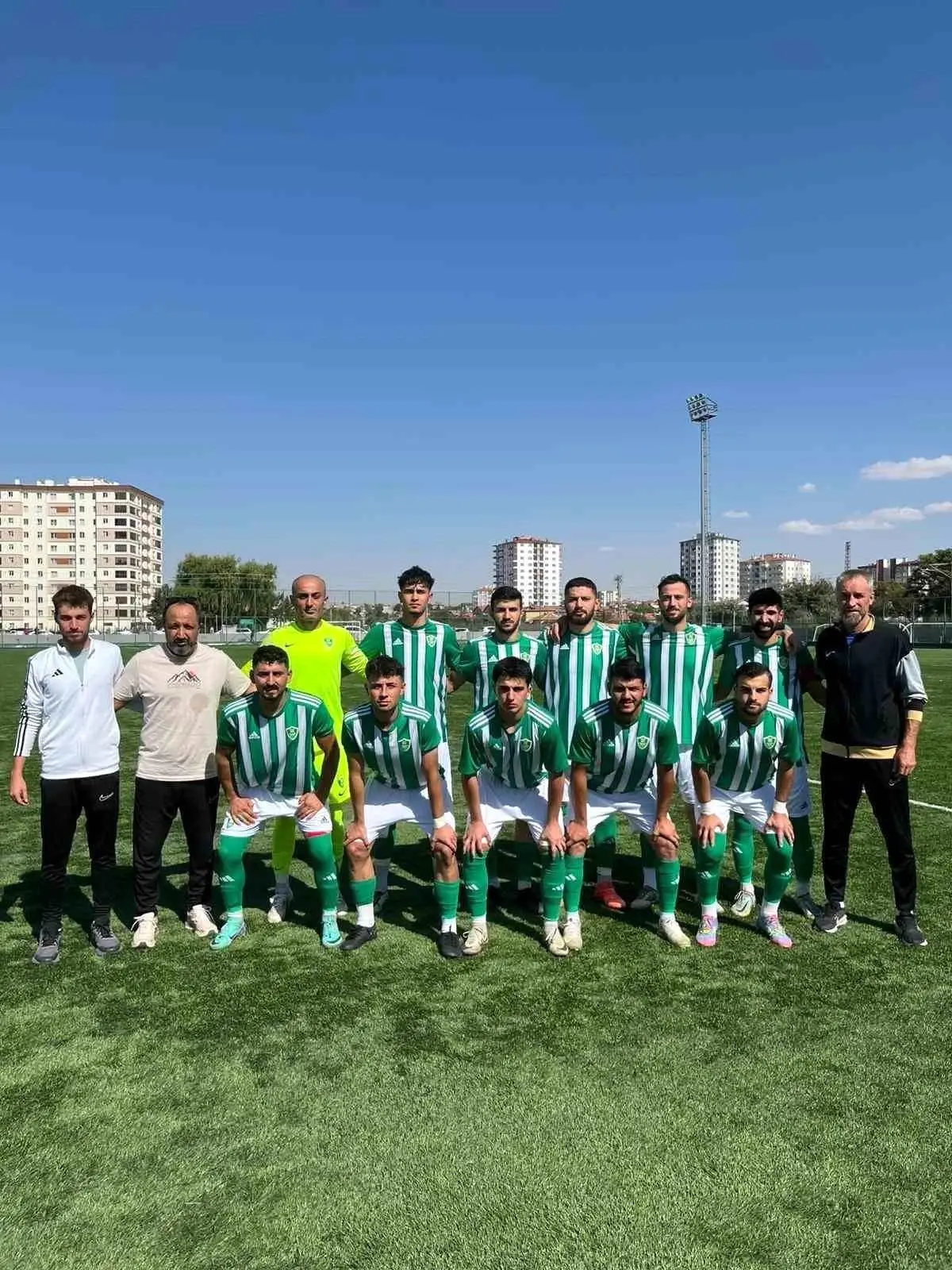 Kayseri Şekerspor, Amaratspor’u 3-0 Yenerek İlk Galibiyetini Aldı Kayseri Şekerspor, Amaratspor’u 3-0 Yenerek İlk Galibiyetini Aldı