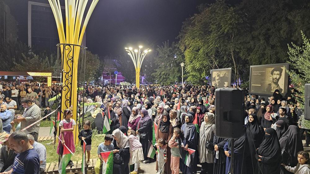 Batman’da Sumud’a gerçekleştirilen saldırı protesto edildi Batman’da Sumud’a gerçekleştirilen saldırı protesto edildi