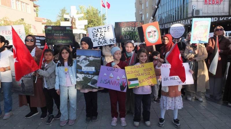 Sungurlu, Gazze için yapılan programa duyarsız kalmadı Sungurlu, Gazze için yapılan programa duyarsız kalmadı