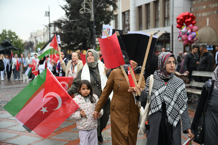 81 ilde ‘Gazze İçin Sessiz Çığlık’ etkinliği düzenlendi 81 ilde ‘Gazze İçin Sessiz Çığlık’ etkinliği düzenlendi