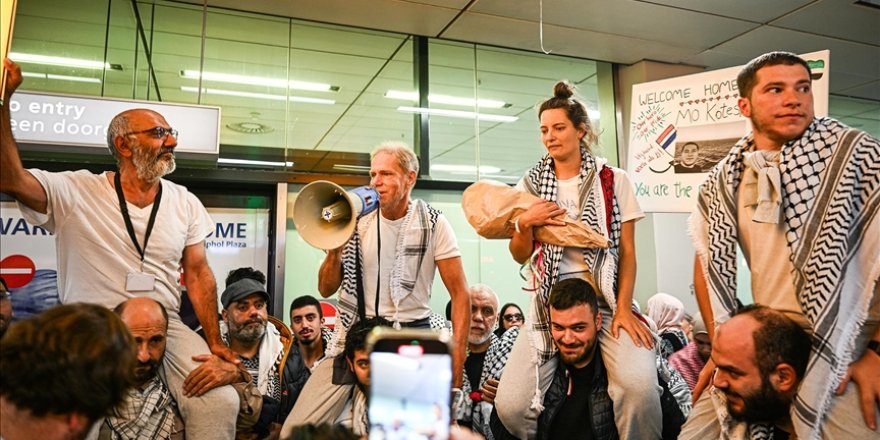 Küresel Sumud Filosu’na katılan 4 Hollandalı aktivist ülkelerine döndü