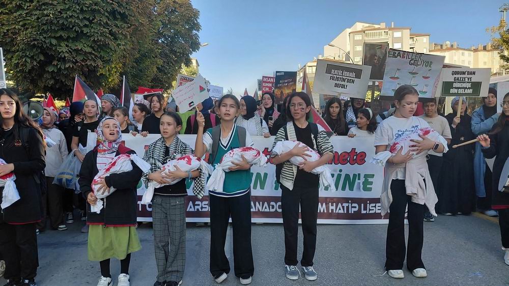 Aksa Tufanı’nın yıldönümünde Çorum direnişi selamladı! Aksa Tufanı’nın yıldönümünde Çorum direnişi selamladı!