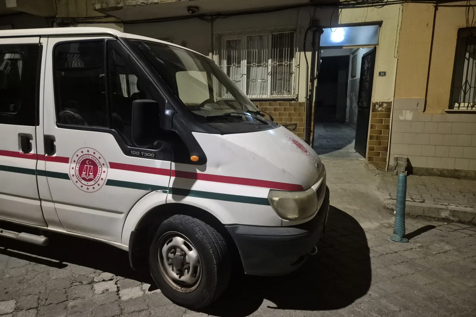 ASAYİŞ Manisa’da kadın cinayeti! Eşi tarafından av tüfeğiyle vurulan kadın öldü ASAYİŞ Manisa’da kadın cinayeti! Eşi tarafından av tüfeğiyle vurulan kadın öldü