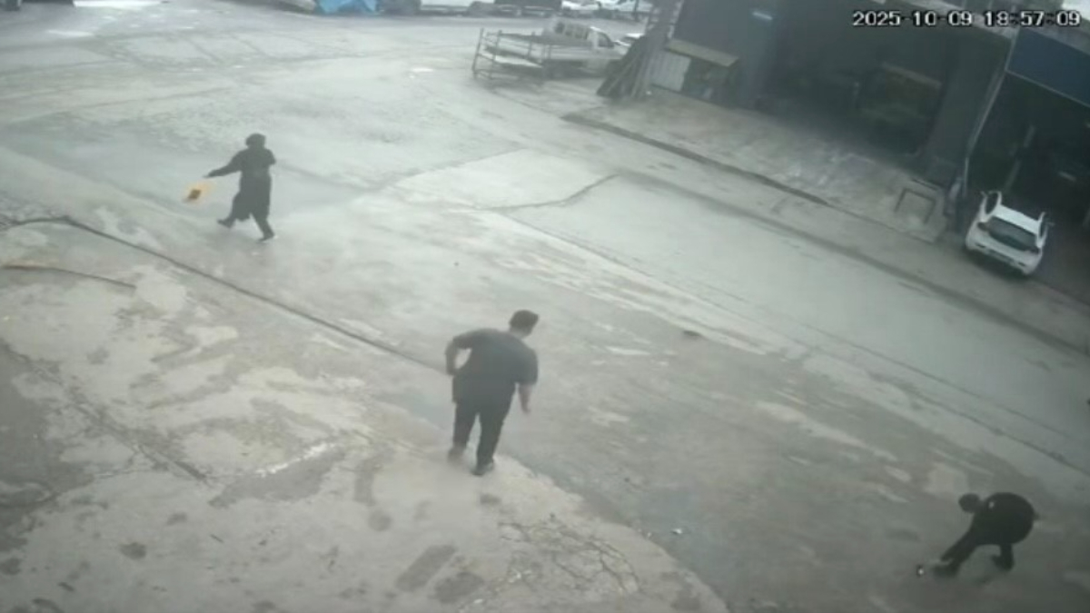 Bursa’da fare ortalığı birbirine kattı: Süpürge ve tekmeyle kovaladılar