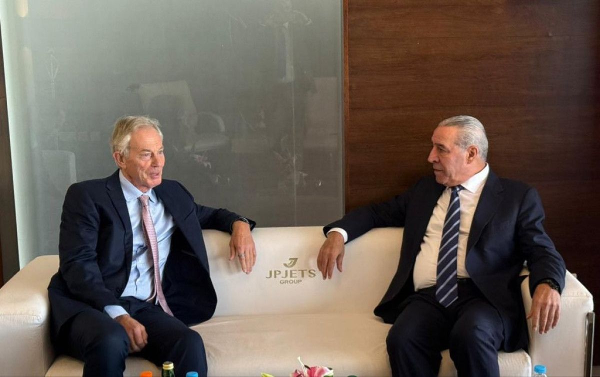Filistin Devlet Başkanı Yardımcısı Al-Sheikh, Tony Blair ile bir araya geldi Filistin Devlet Başkanı Yardımcısı Al-Sheikh, Tony Blair ile bir araya geldi