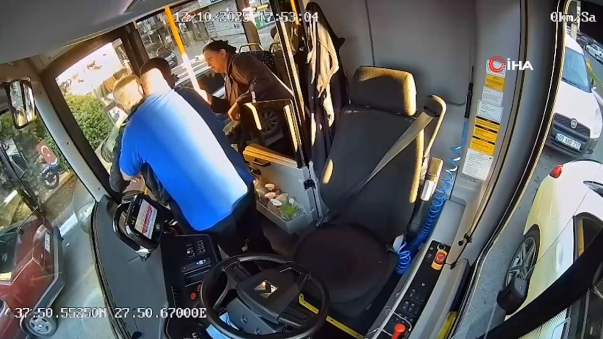 Aydın’da Halk Otobüsünde Yolcu Heimlich Manevrasıyla Aydın’da Halk Otobüsünde Yolcu Heimlich Manevrasıyla