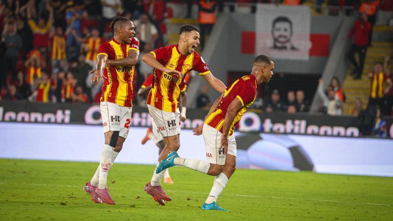 Göztepe Alanyaspor ile Maç Öncesi Hazırlıklarını Sürdürüyor Göztepe Alanyaspor ile Maç Öncesi Hazırlıklarını Sürdürüyor
