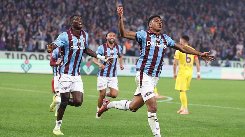 Trabzonspor, Eyüpspor’u 2-0 ile Geçti Trabzonspor, Eyüpspor’u 2-0 ile Geçti