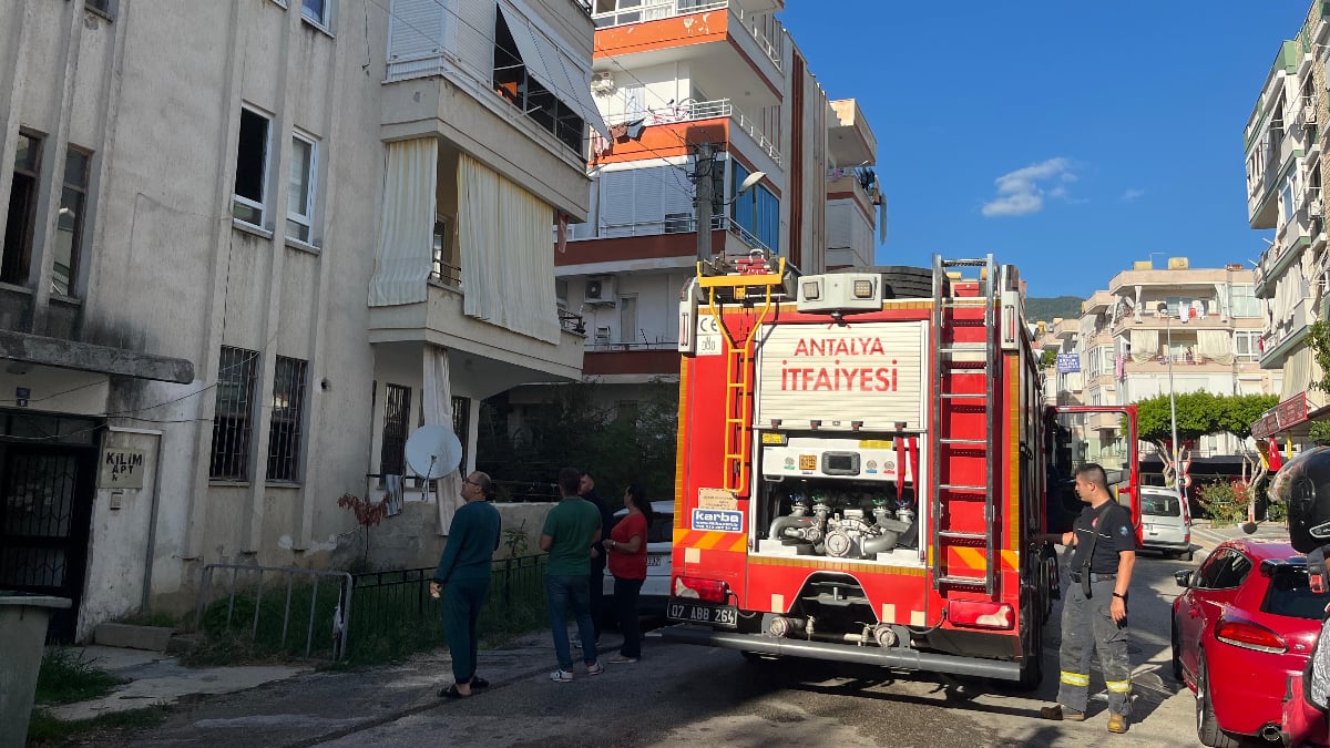 Antalya’da bir evin banyosunda yangın meydana geldi Antalya’da bir evin banyosunda yangın meydana geldi