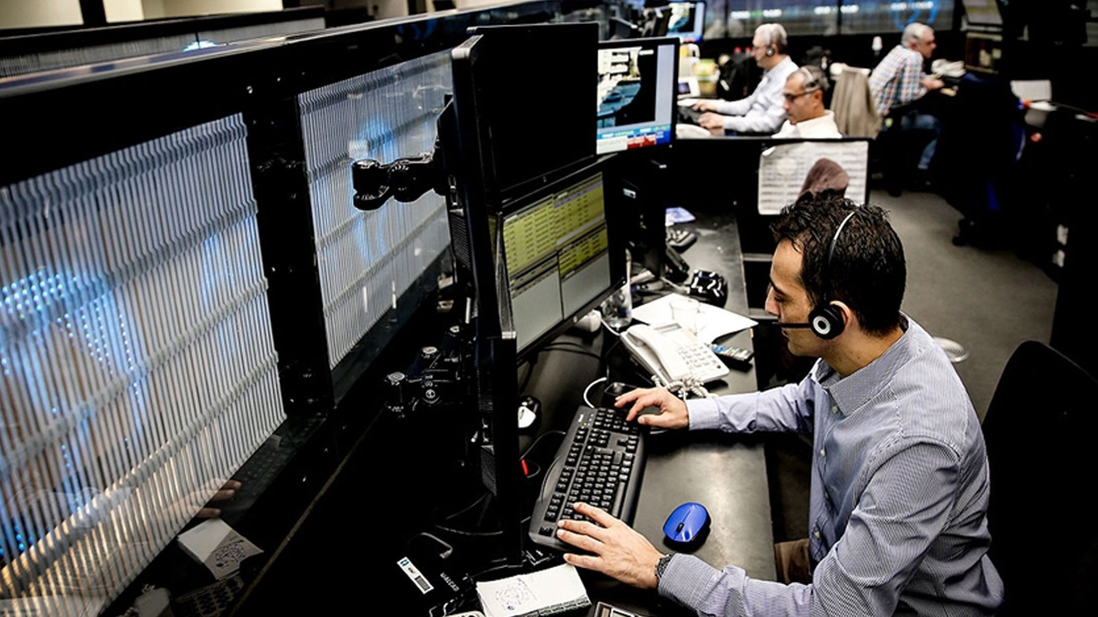 Borsa İstanbul’da BIST 100 Endeksi İlk Yarıda Geriledi Borsa İstanbul’da BIST 100 Endeksi İlk Yarıda Geriledi