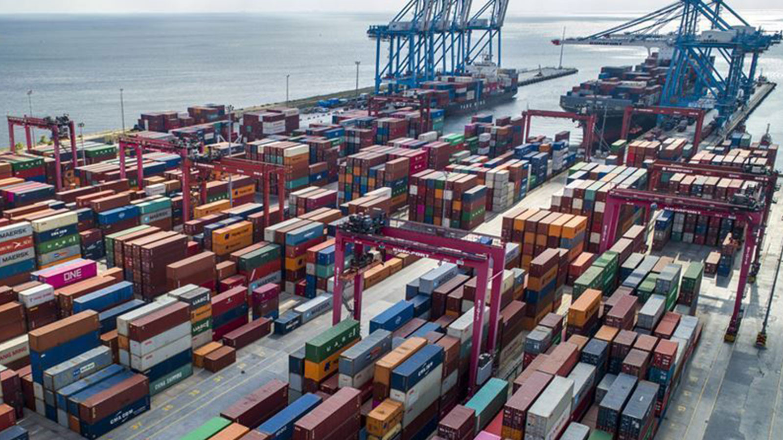 Dış ticaret açığı ağustos ayında azaldı