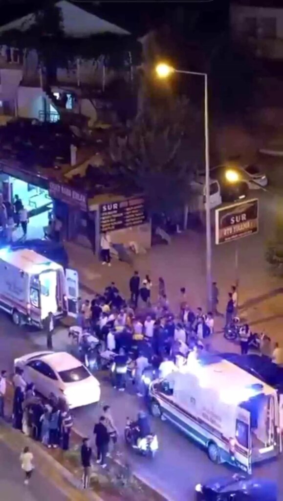 Diyarbakır’da Motosiklet Kazası: 1’i Ağır 3 Yaralı Diyarbakır’da Motosiklet Kazası: 1’i Ağır 3 Yaralı