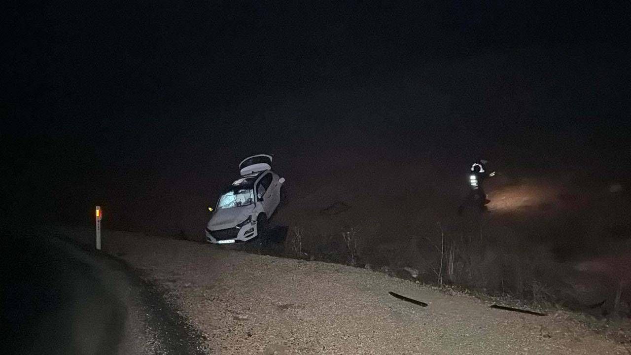 Ehliyetsiz Sürücünün Aracı Kaza Yaptı: 1 Ölü, 4 Yaralı