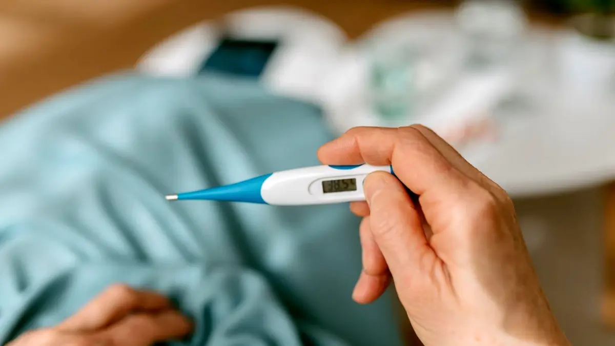 Yüksek Ateş: Tedavi Gerektirir mi, Yoksa Faydası Var mı? Yüksek Ateş: Tedavi Gerektirir mi, Yoksa Faydası Var mı?