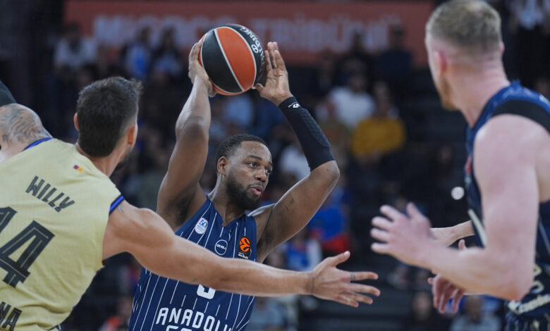 Anadolu Efes, Barcelona’yı Son Saniyede Yendi