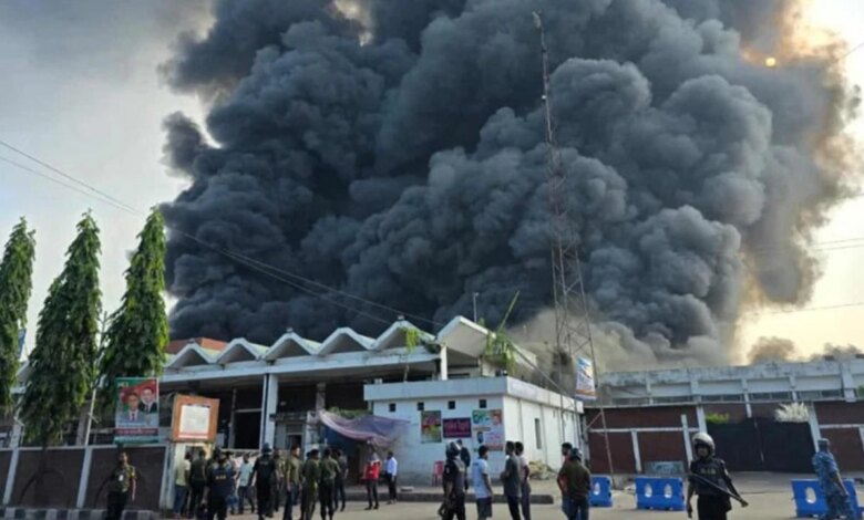 Dakka Havalimanı’ndaki yangın 26 saat sonra kontrol altına