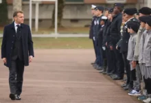 Fransa Gönüllü Askerlik Sistemine Geçiş Yapıyor