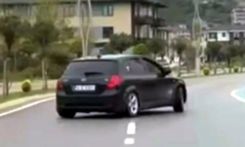 Sakarya’da Drift Atan Sürücüye 46 Bin TL Ceza Kesildi Sakarya’da Drift Atan Sürücüye 46 Bin TL Ceza Kesildi